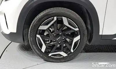 Kia Seltos 2023 1.6 Автомат в Москве № 929108, миниатюра 5