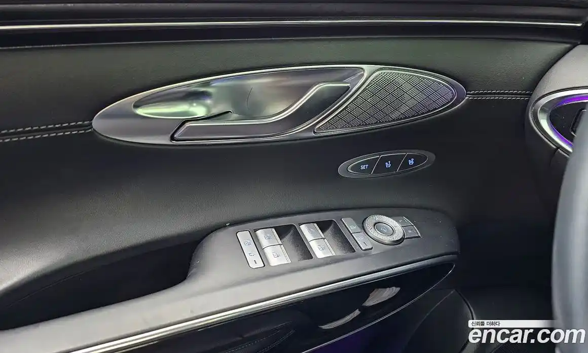 Genesis GV70 2021 2.2 Автомат в Москве № 931187, фото 15