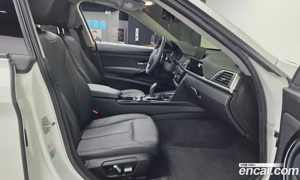 BMW 3-Series 2018 2.0 гидро в Москве № 968047, фото 11