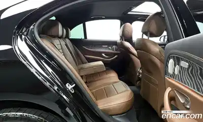 Mercedes-Benz E-Class 2023 2.0 гидро, миниатюра 12