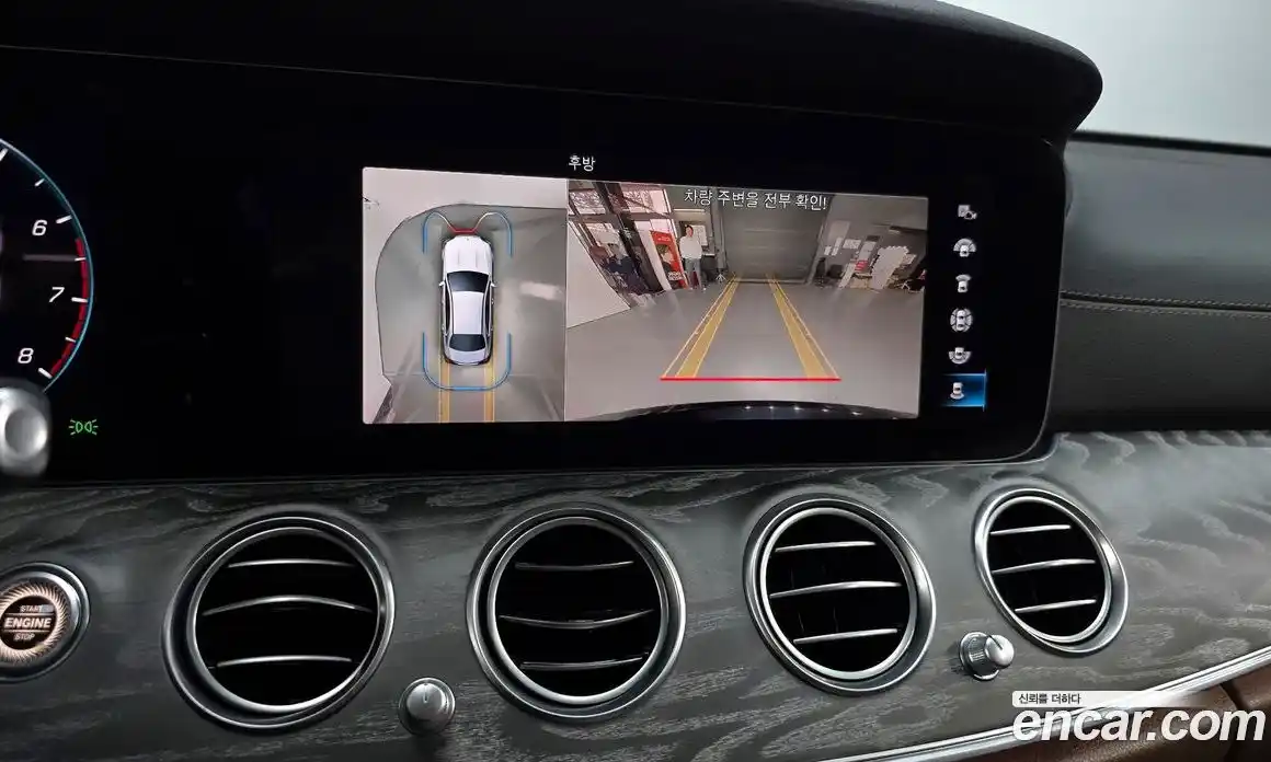 Mercedes-Benz E-Class 2023 2.0 гидро, фото 15