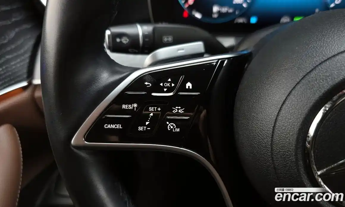 Mercedes-Benz E-Class 2023 2.0 гидро, фото 18