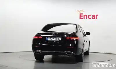 Mercedes-Benz E-Class 2023 2.0 гидро, миниатюра 4