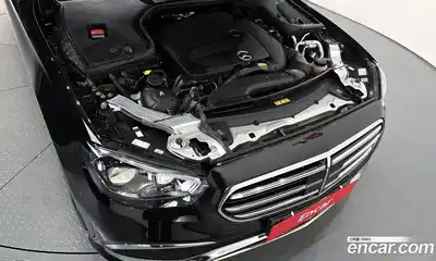 Mercedes-Benz E-Class 2023 2.0 гидро, миниатюра 6