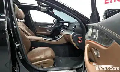 Mercedes-Benz E-Class 2023 2.0 гидро, миниатюра 10