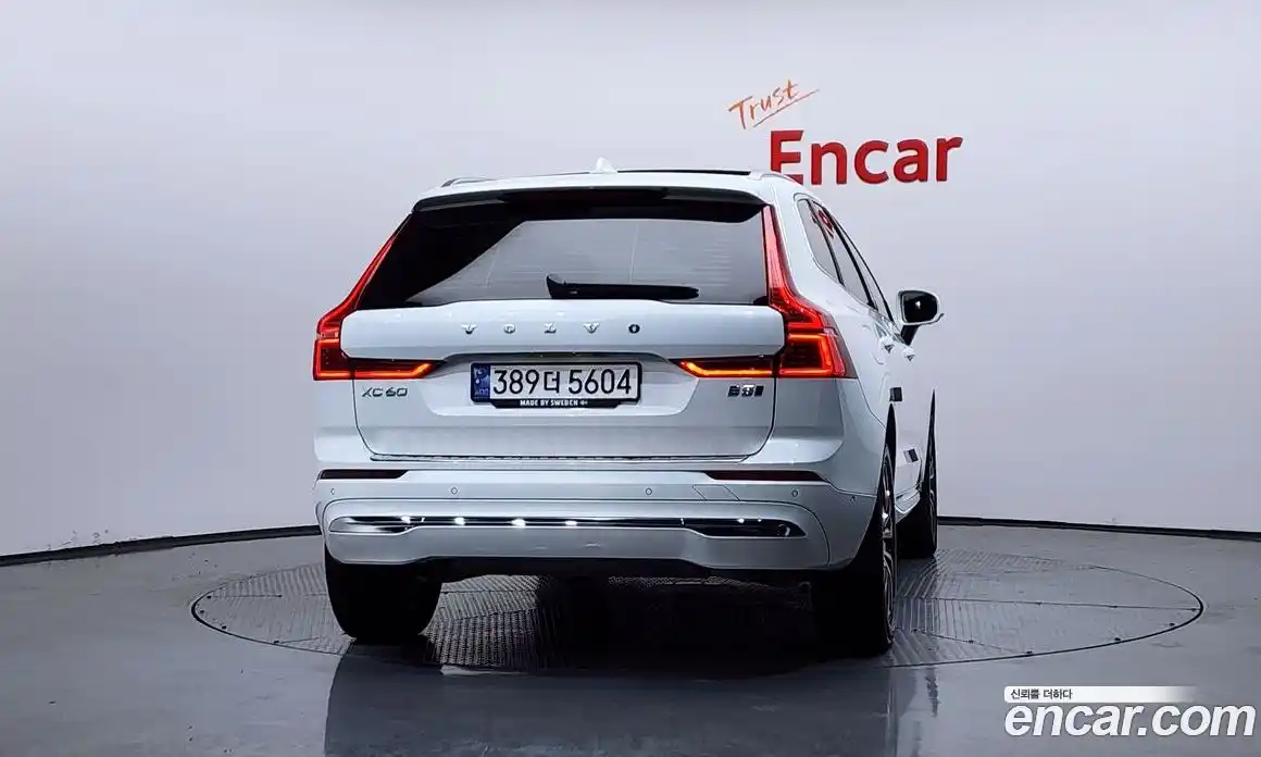 Volvo XC60 2023 2.0 гидро в Москве № 971760, фото 4