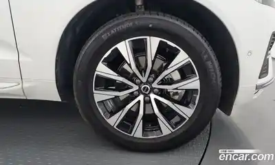 Volvo XC60 2023 2.0 гидро в Москве № 971760, миниатюра 5