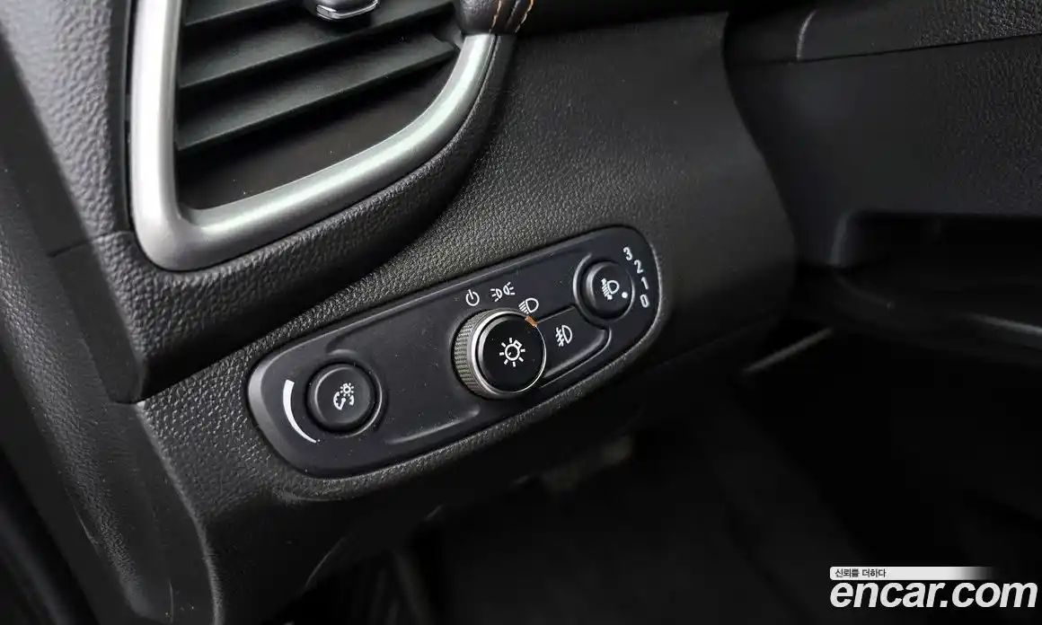 Chevrolet Trax 2017 1.4 Автомат в Москве № 974931, фото 19