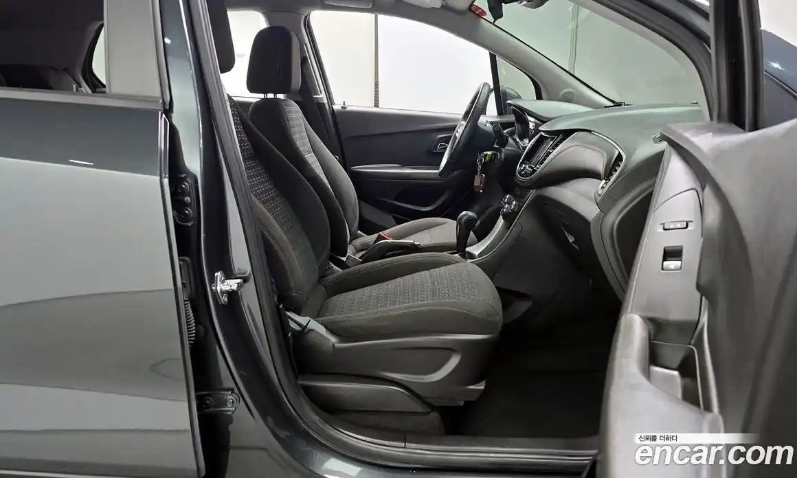 Chevrolet Trax 2017 1.4 Автомат в Москве № 974931, фото 10