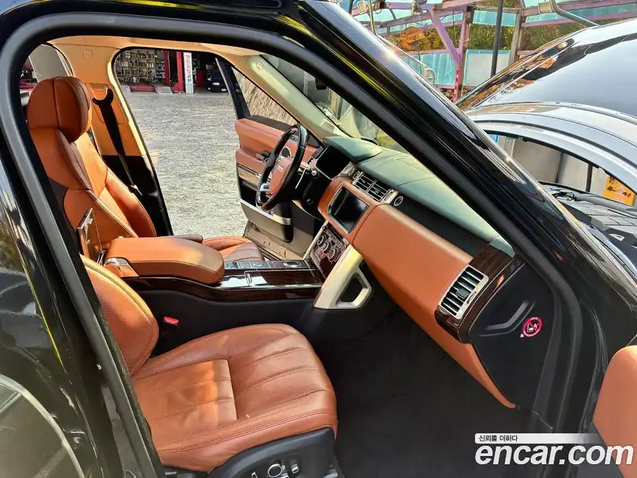 Land Rover Range-Rover 2016 5.0 гидро в Москве № 975801, фото 17