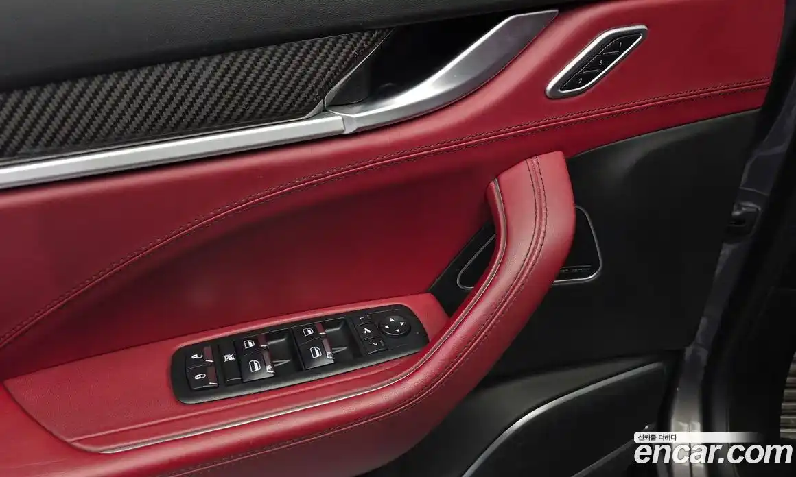 Maserati Levante 2018 3.0 гидро в Москве № 976442, фото 12