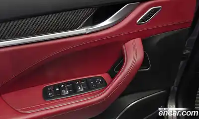 Maserati Levante 2018 3.0 гидро в Москве № 976442, миниатюра 12