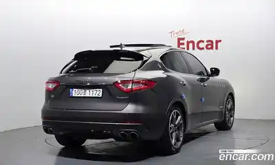 Maserati Levante 2018 3.0 гидро в Москве № 976442, миниатюра 2