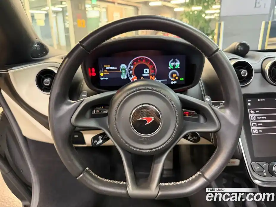 McLaren 570S 2018 3.8 гидро в Москве № 976773, фото 9