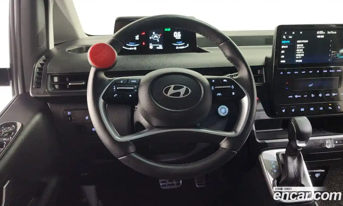 Hyundai Staria 2025 3.5 Автомат в Москве № 1006900, фото 13