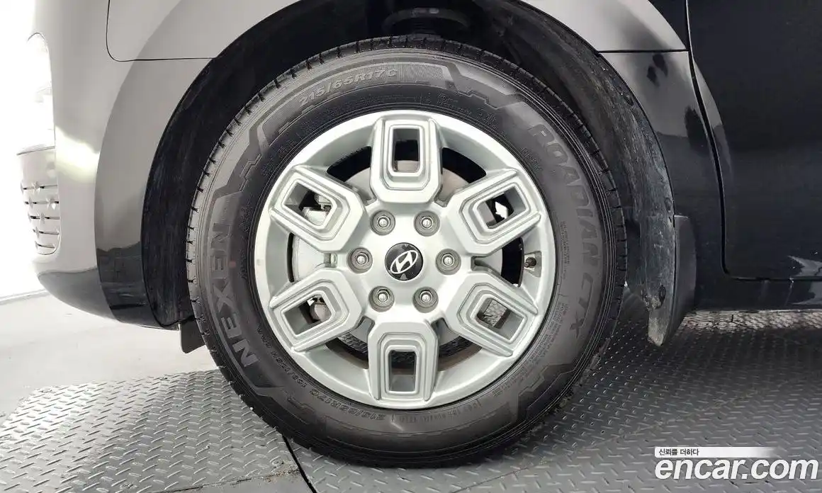 Hyundai Staria 2025 3.5 Автомат в Москве № 1006900, фото 5