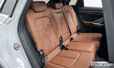 Audi Q3 2023 2.0 Автомат в Москве № 1007155, миниатюра 12