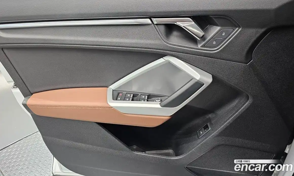 Audi Q3 2023 2.0 Автомат в Москве № 1007155, фото 14