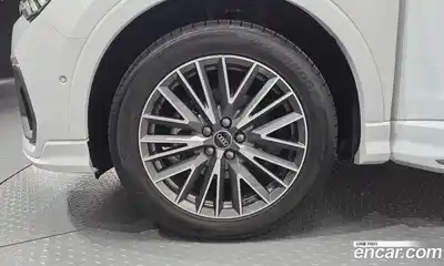 Audi Q3 2023 2.0 Автомат в Москве № 1007155, миниатюра 5