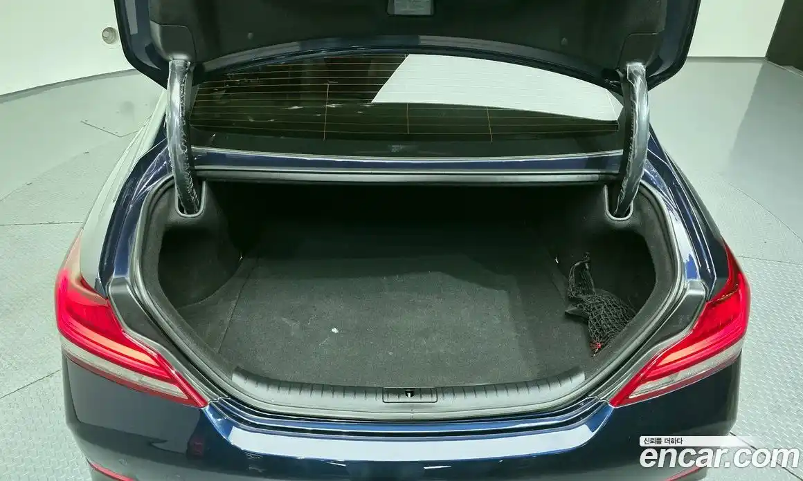 Genesis G70 2017 2.0 Автомат в Москве № 1010243, фото 20