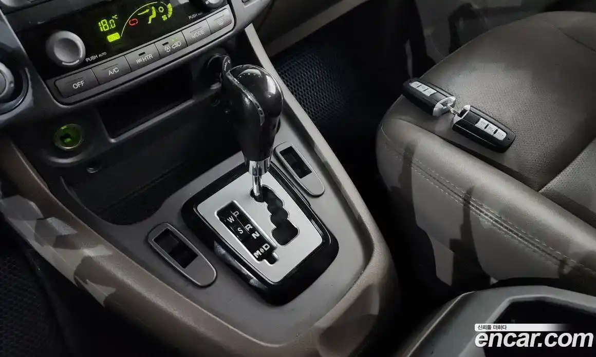 SsangYong Korando 2015 2.2 Автомат в Москве № 1011107, фото 9