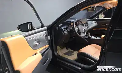 Lexus ES 2023 2.5 гидро в Москве № 1014382, миниатюра 10