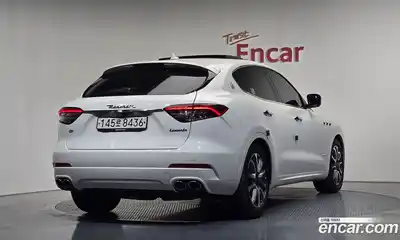 Maserati Levante 2021 3.0 гидро в Москве № 1015672, миниатюра 2