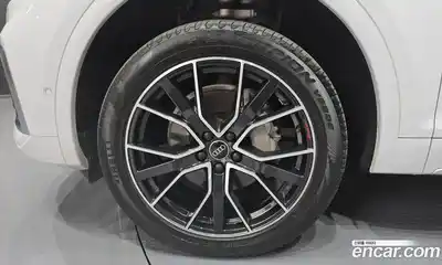 Audi Q5 2023 2.0 гидро в Москве № 162382, миниатюра 5