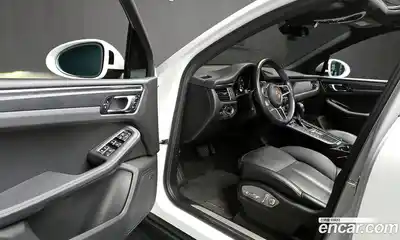 Porsche Macan 2019 2.0 гидро в Москве № 165476, миниатюра 11
