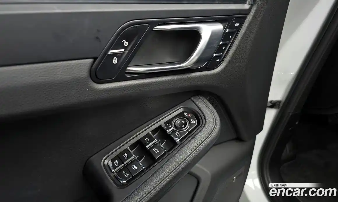 Porsche Macan 2019 2.0 гидро в Москве № 165476, фото 17