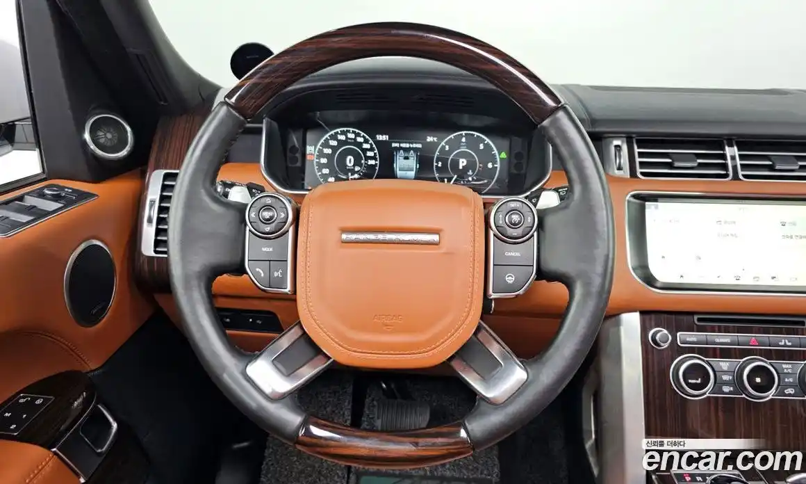 Land Rover Range-Rover 2017 4.4 гидро в Москве № 166139, фото 13