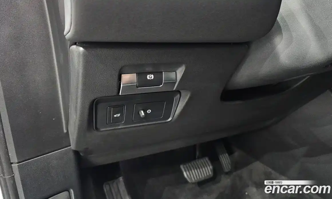 Land Rover Range-Rover Evoque 2019 2.0 гидро в Москве № 166161, фото 16