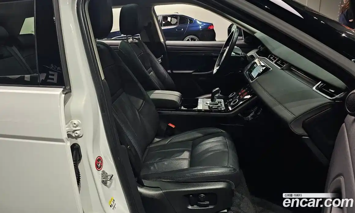 Land Rover Range-Rover Evoque 2019 2.0 гидро в Москве № 166161, фото 10