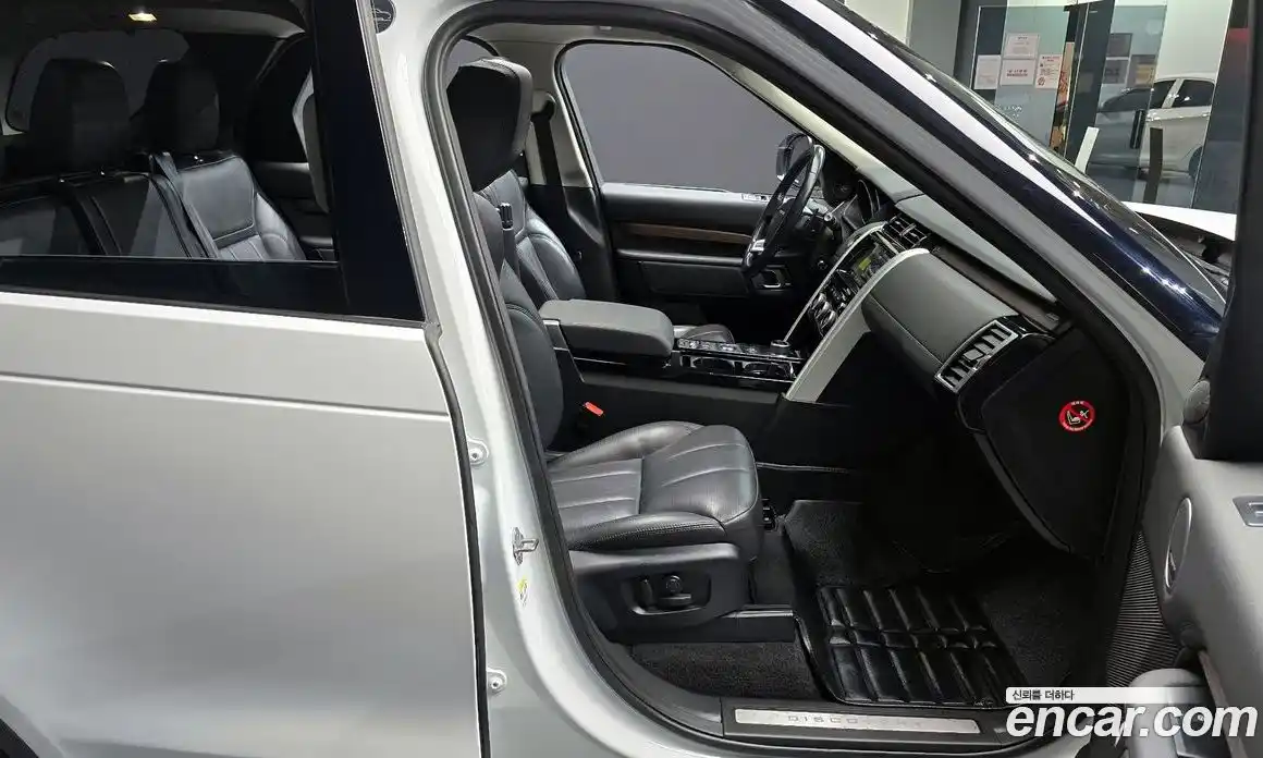 Land Rover Discovery 2017 3.0 гидро в Москве № 166230, фото 10