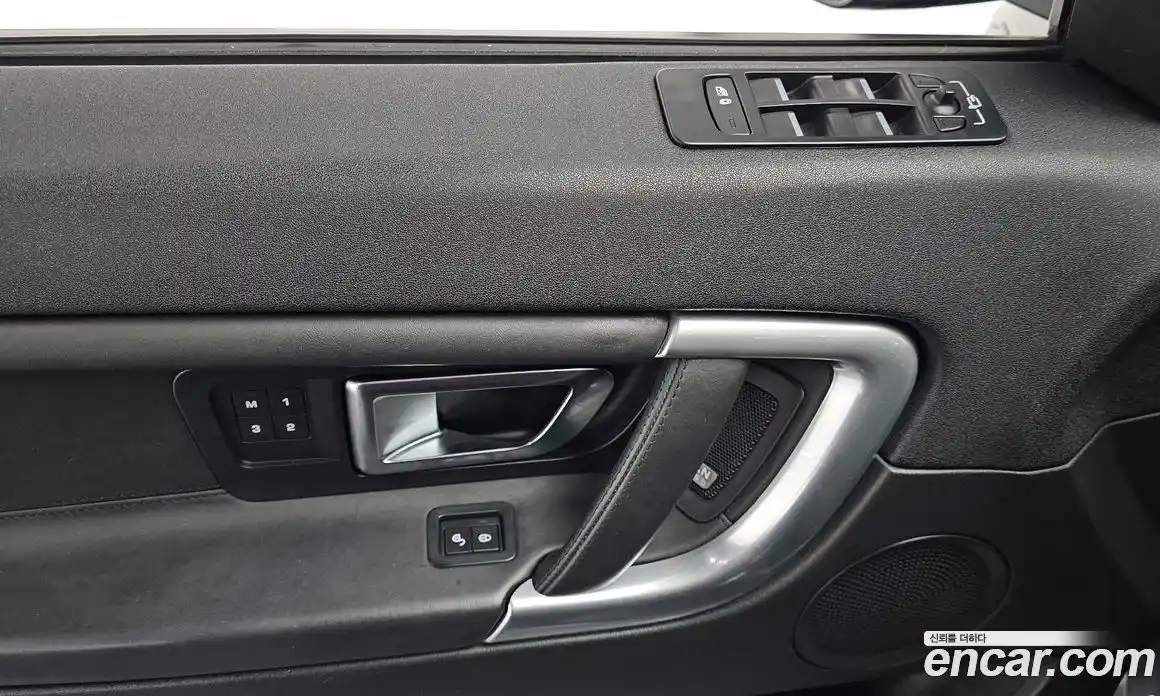 Land Rover Discovery Sport 2017 2.0 гидро в Москве № 166638, фото 18