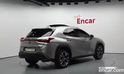 Lexus UX 2023 2.0 гидро в Москве № 168017, миниатюра 2