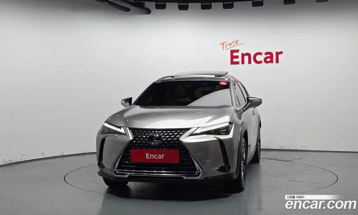 Lexus UX 2023 2.0 гидро в Москве № 168017, фото 3