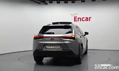 Lexus UX 2023 2.0 гидро в Москве № 168017, миниатюра 4