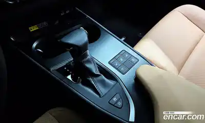 Lexus UX 2023 2.0 гидро в Москве № 168017, миниатюра 9