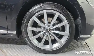 Volkswagen Passat 2022 2.0 гидро в Москве № 168591, миниатюра 5