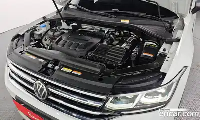 Volkswagen Tiguan 2023 2.0 гидро в Москве № 168615, миниатюра 6