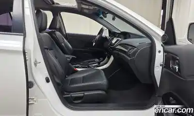 Honda Accord 2017 2.4 гидро в Москве № 170570, миниатюра 11