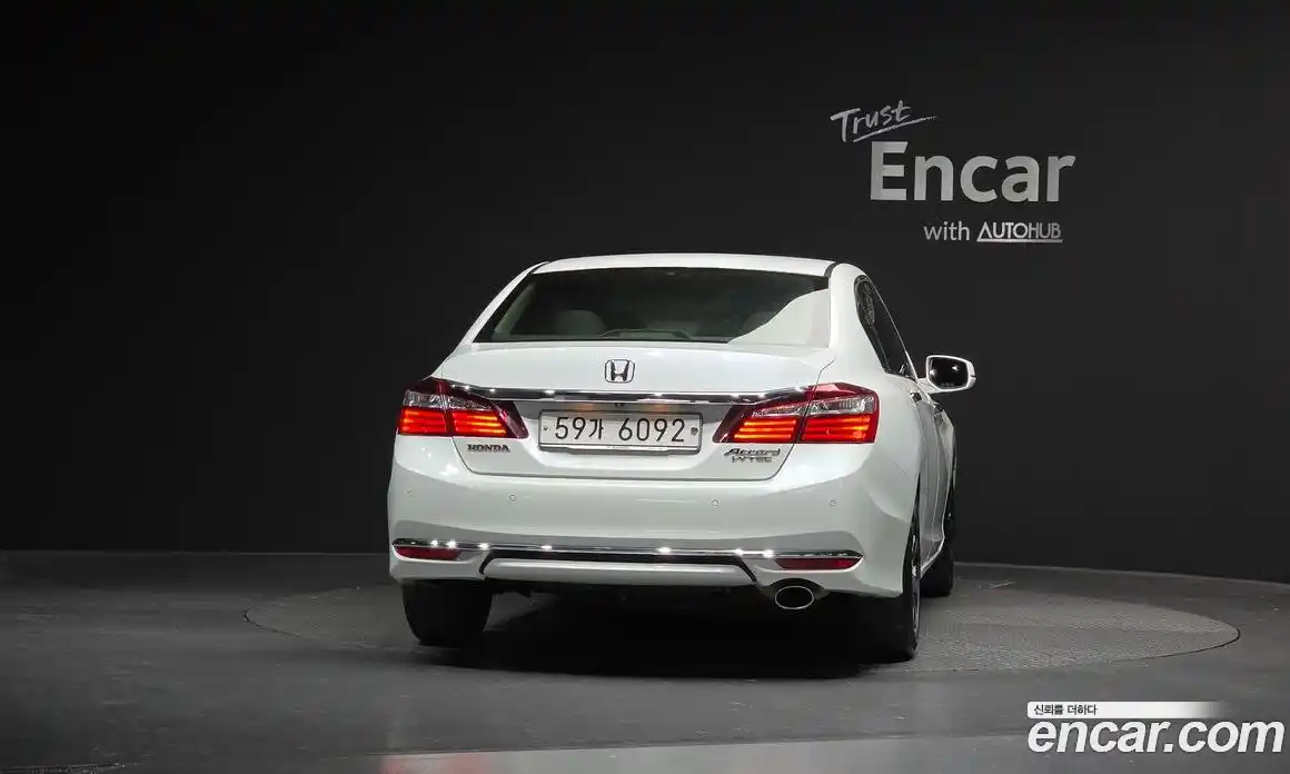 Honda Accord 2017 2.4 гидро в Москве № 170570, фото 4