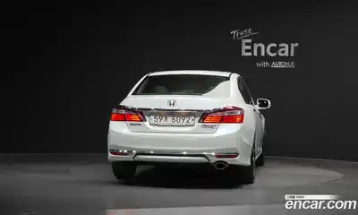 Honda Accord 2017 2.4 гидро в Москве № 170570, миниатюра 4