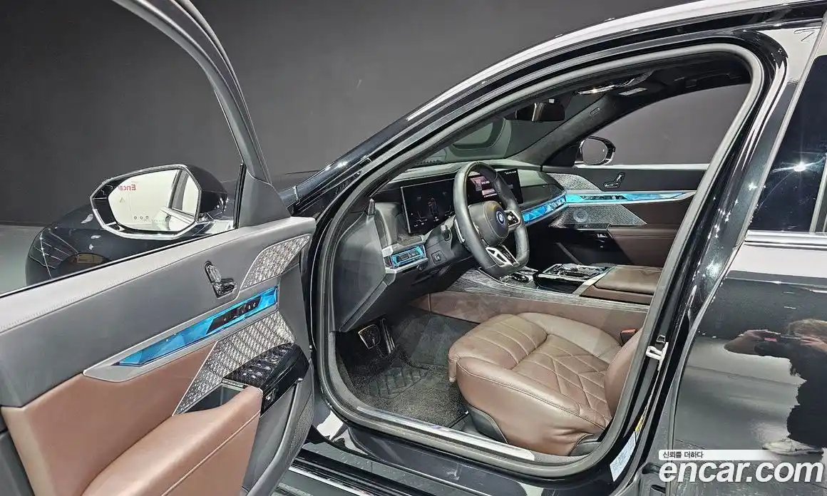 BMW i7 2023 0.3 гидро в Москве № 189842, фото 9