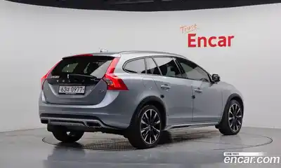 Volvo V60 2015 2.5 гидро в Москве № 197073, миниатюра 2