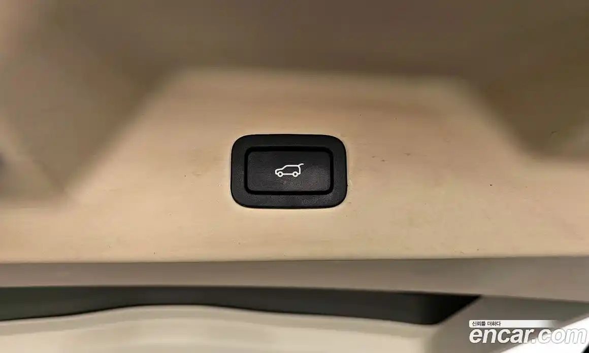 Land Rover Range-Rover 2017 4.4 гидро в Москве № 198252, фото 20