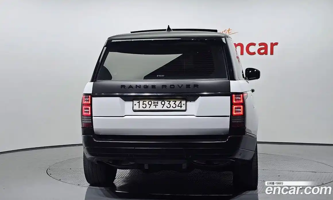 Land Rover Range-Rover 2017 4.4 гидро в Москве № 198252, фото 4