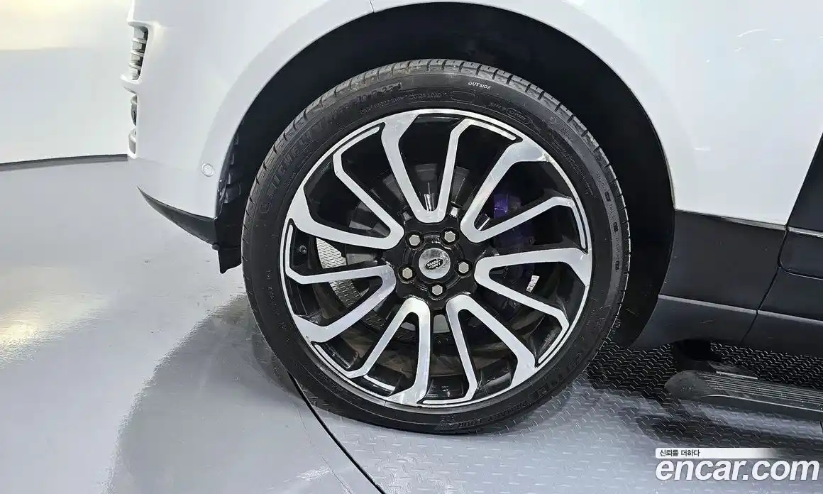 Land Rover Range-Rover 2017 4.4 гидро в Москве № 198252, фото 5