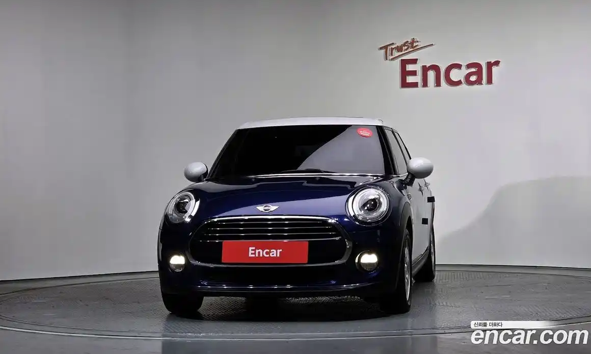 Mini Cooper 2017 1.5 гидро в Москве № 198475, фото 3